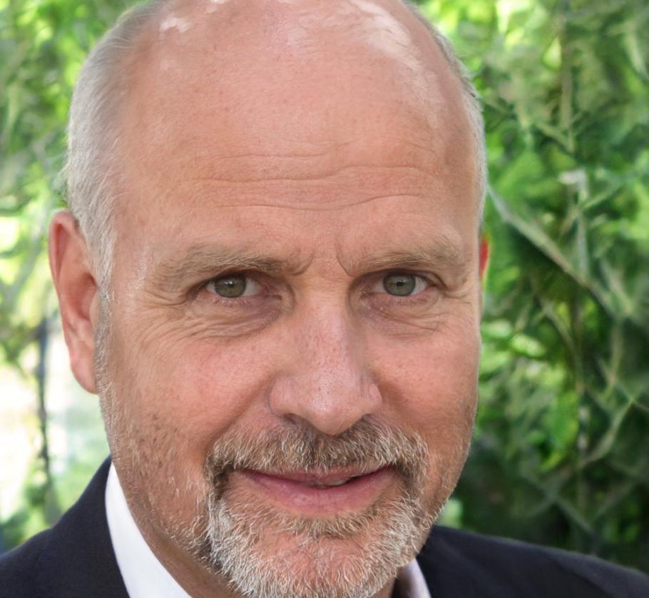 Retrato profesional de Esteban Ferreyra